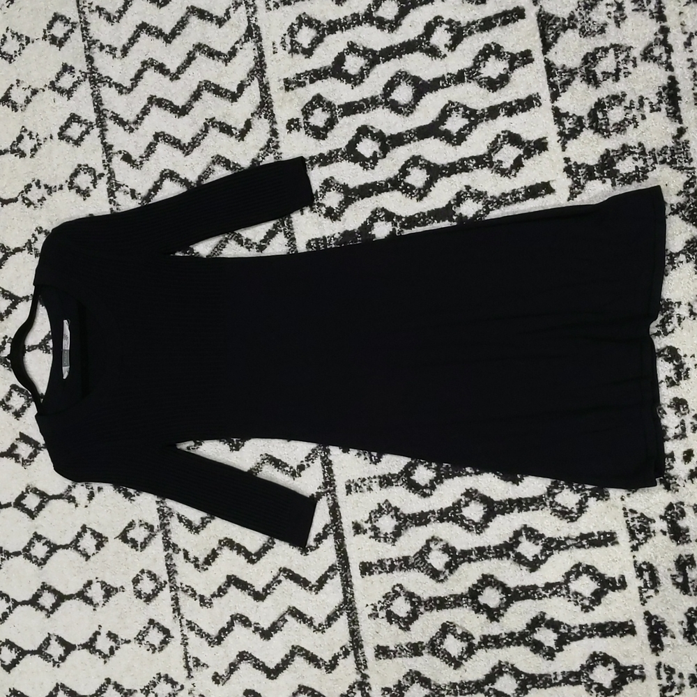 Athleta Dreamy Cashmere Blend Midi Sweater Dress in Black Small